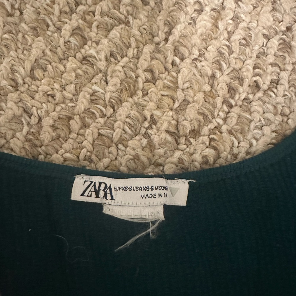 Zara Cropped Ribbed Longsleeve - Picture 2 of 2